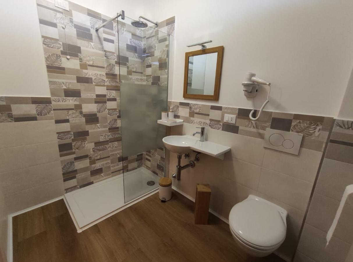 Loremi Rooms Termoli Luaran gambar